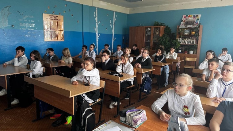 Классные часы для учеников 5 классов, посвященные истории Георгиевской ленточки.