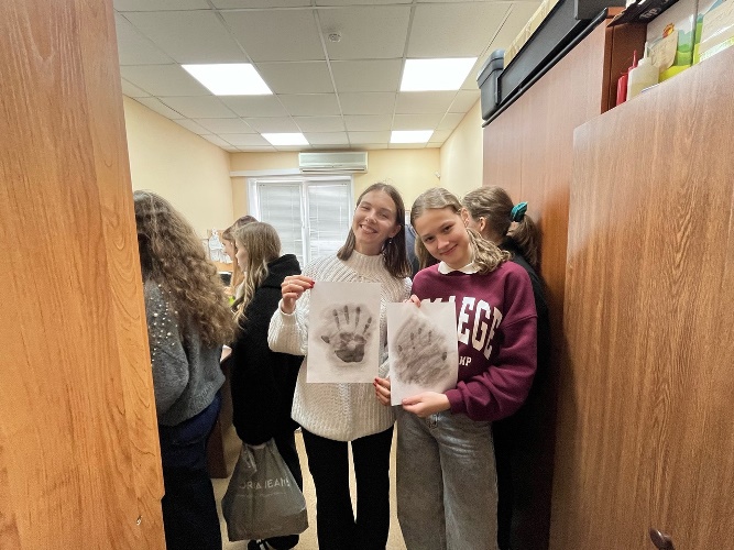Сегодня учащиеся 10 и 11 классов посетили Экспертно-криминалистический центр УМВД г. Калуги.